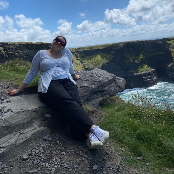 Meet Me!👑🍹 - Picture 4 of 4